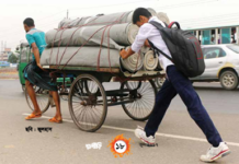 প্রত্যেকে আমরা পরের তরে