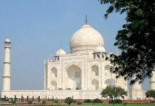 স্বপ্নের তাজমহলে একদিন